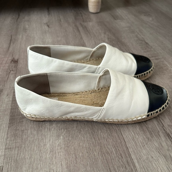 Tory Burch Leather Color Block Flat Espadrille Ivory Black Size 8 - Picture 2 of 9